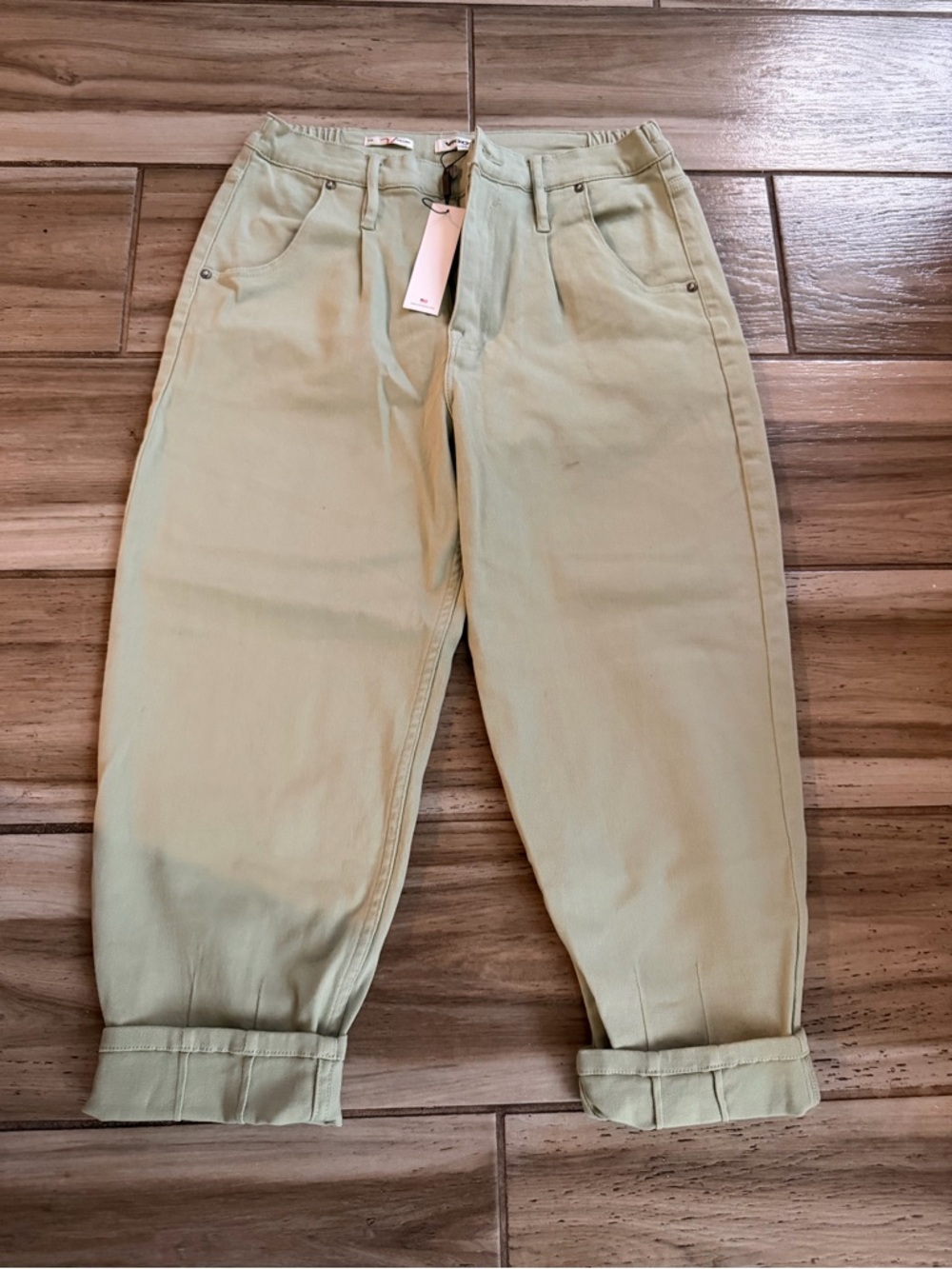 Viggoss women’s High Waisted Relaxed Fit Chino Pants in Light Sage